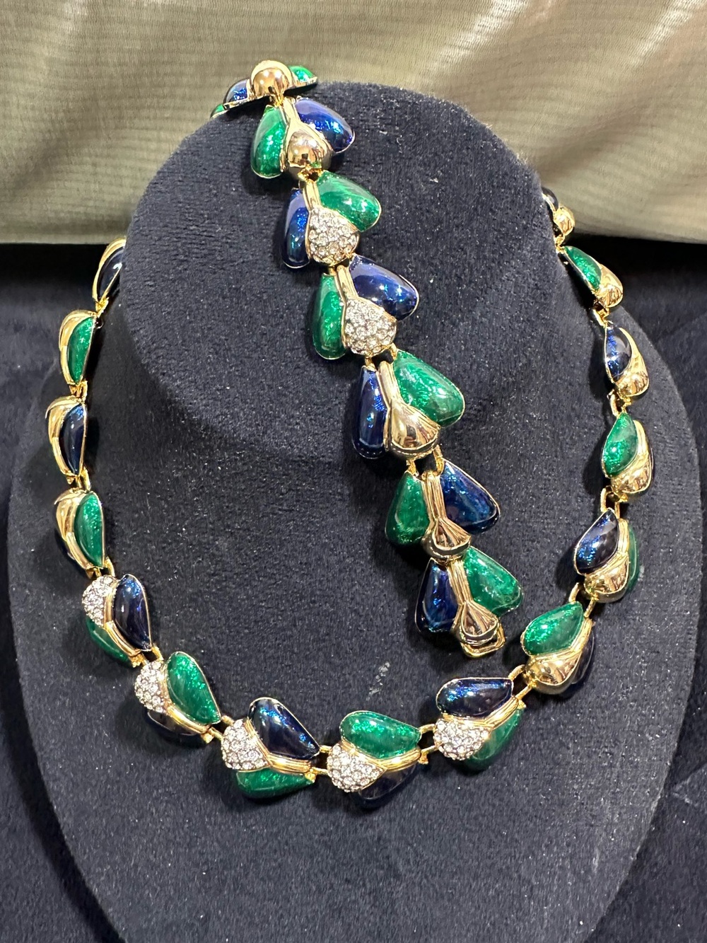 Vtg: 1980’s-90’s Blue, Green Enamel Collar Necklace & Bracelet Set w/Rhinestone